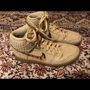 Nike SB Dunk High Chicken and Waffles